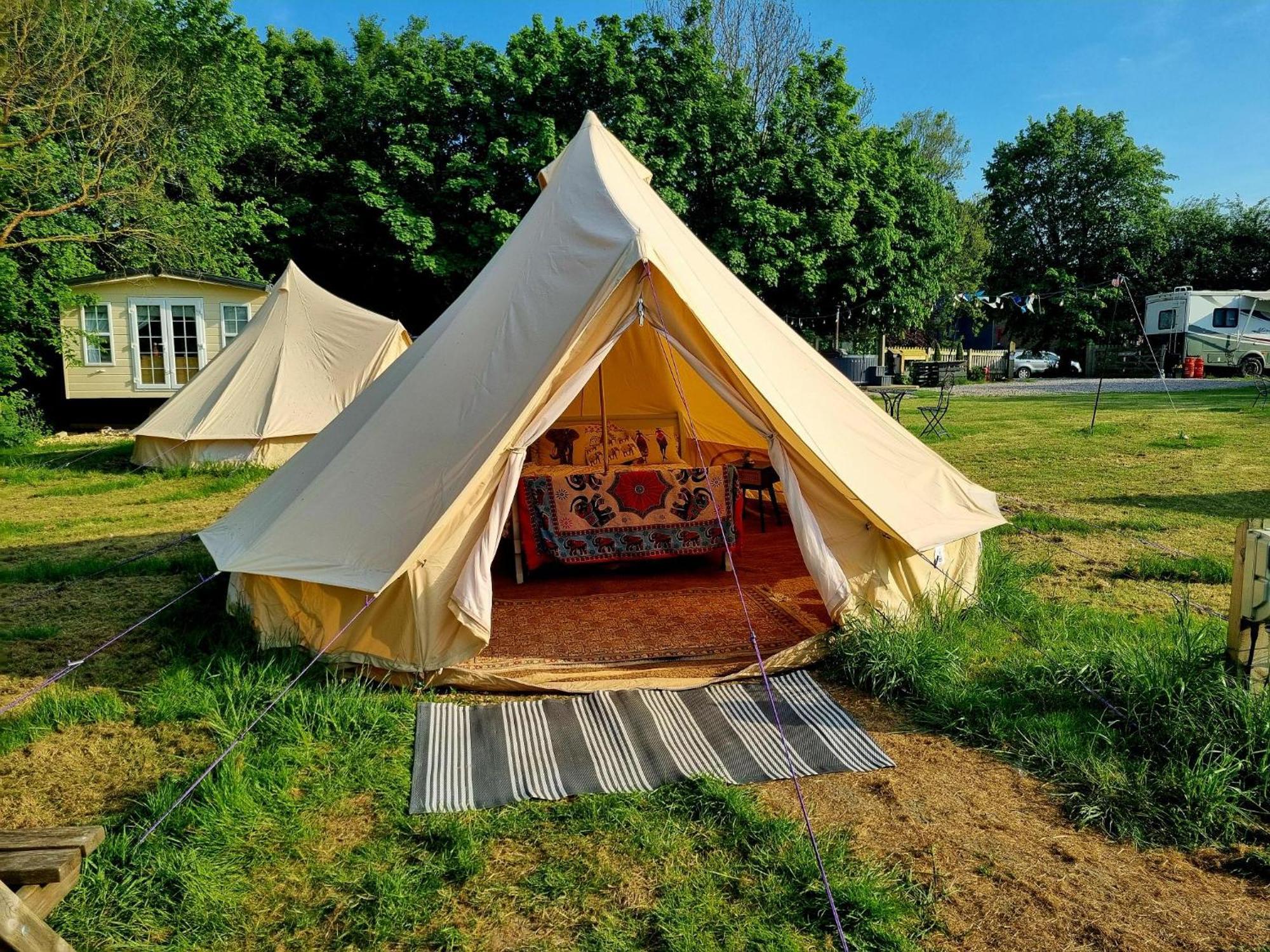 Secret Garden Glamping African Themed Tent Newark-on-Trent Zewnętrze zdjęcie